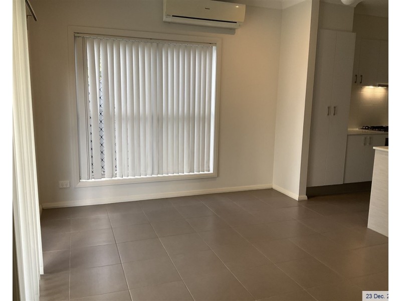 7A Moss St, Voyager Point NSW 2172