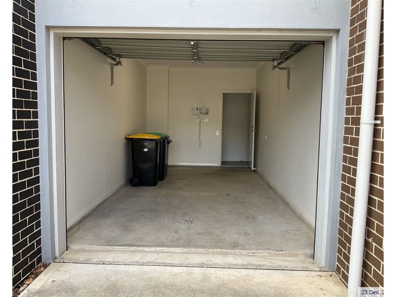 7A Moss St, Voyager Point NSW 2172
