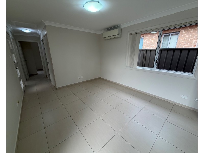 105A Sweethaven Rd, Greenfield Park NSW 2176