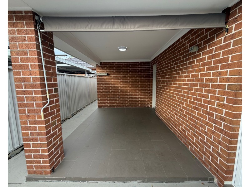 105A Sweethaven Rd, Greenfield Park NSW 2176