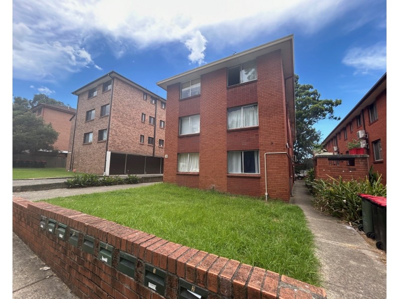 2/16 Nagle St, Liverpool NSW 2170