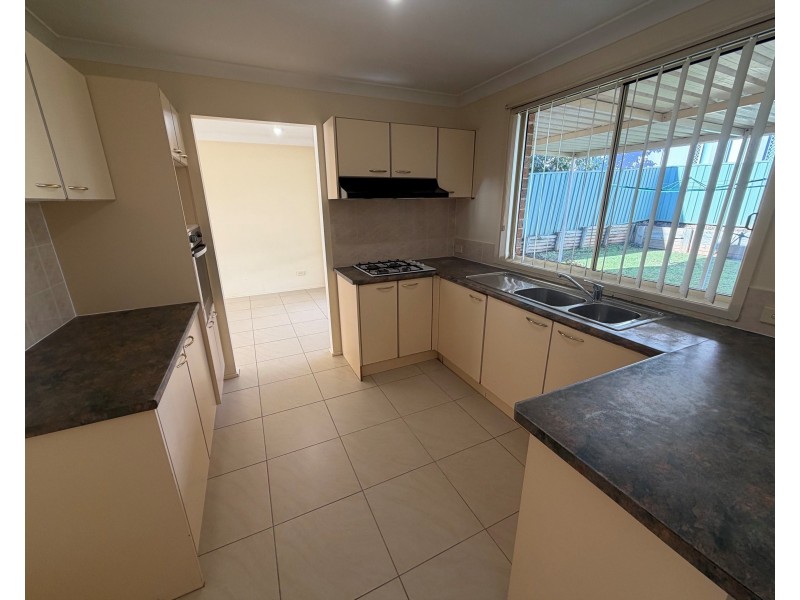 22 Rosewood Ave, Prestons NSW 2170