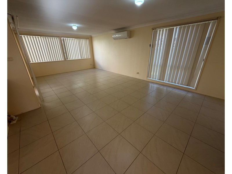 22 Rosewood Ave, Prestons NSW 2170