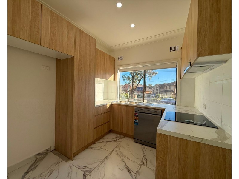 8 Phillip St, Liverpool NSW 2170