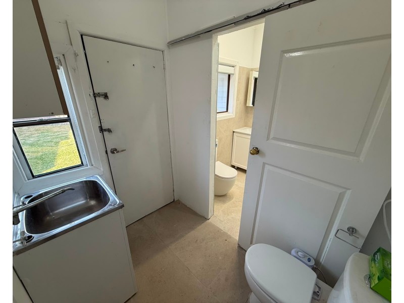 8 Phillip St, Liverpool NSW 2170