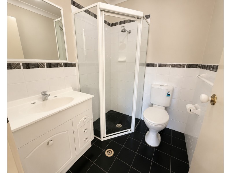 22 Padua Cl, Prestons NSW 2170