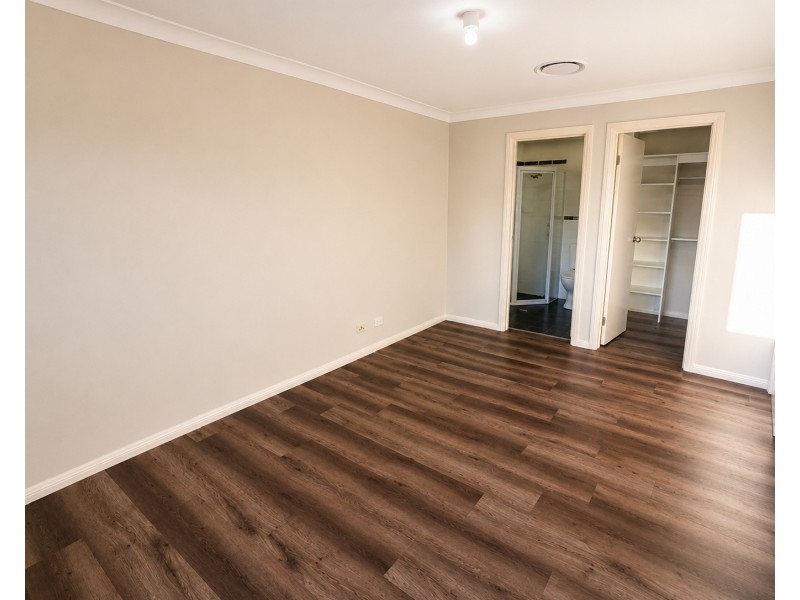 22 Padua Cl, Prestons NSW 2170