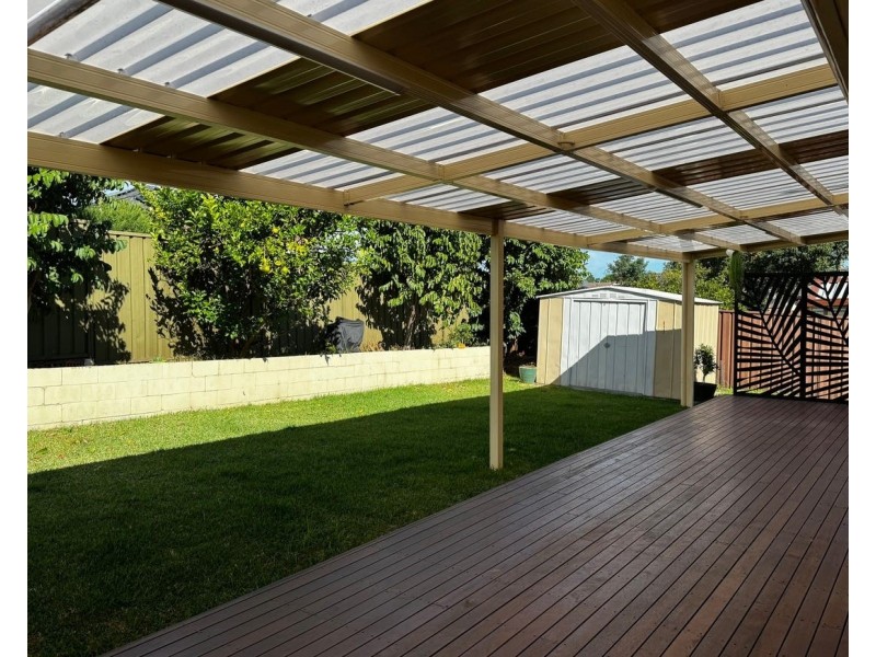 27 Calvados St, Glenfield NSW 2167