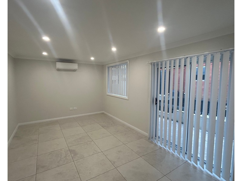 a/112 Strickland Cres, Ashcroft NSW 2168