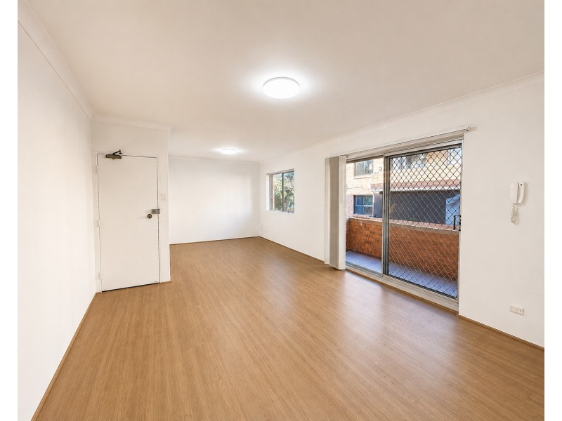 2/20-22 Charles St, Liverpool NSW 2170
