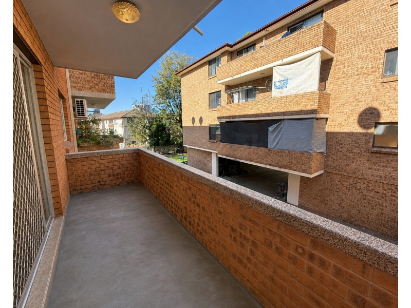 2/20-22 Charles St, Liverpool NSW 2170