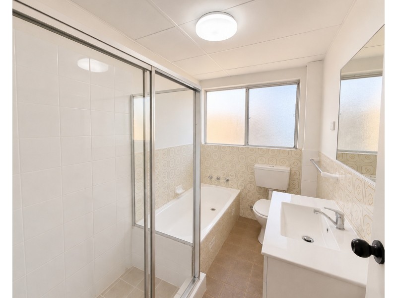 2/20-22 Charles St, Liverpool NSW 2170