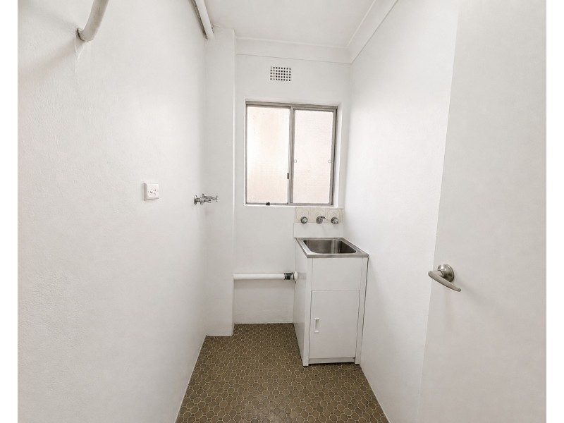 2/20-22 Charles St, Liverpool NSW 2170