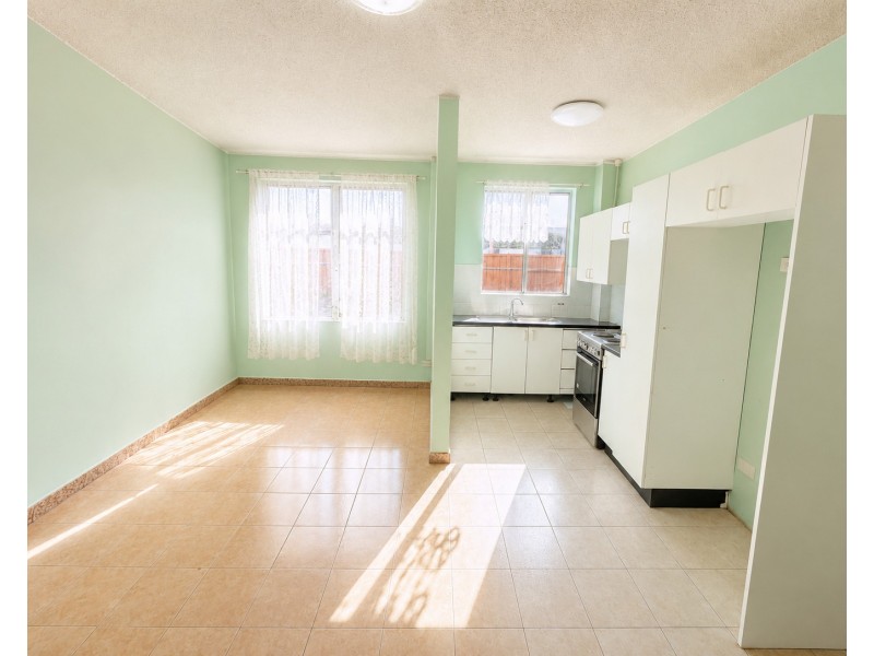 1/6 Collimore Ave, Liverpool NSW 2170