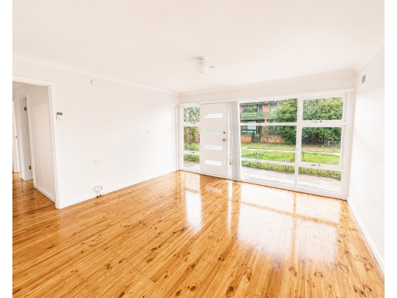 13 Dampier Pl, Whalan NSW 2770