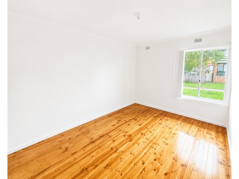 13 Dampier Pl, Whalan NSW 2770