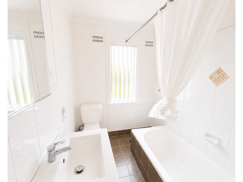13 Dampier Pl, Whalan NSW 2770