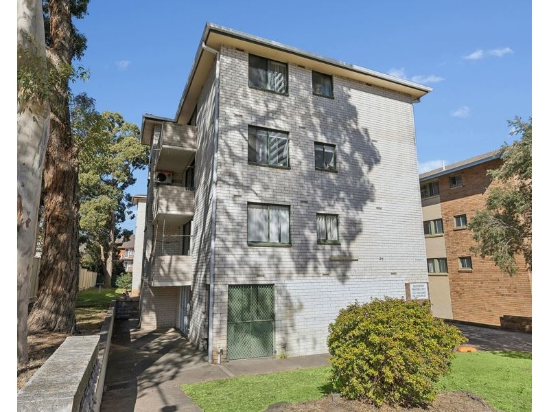 2/26 Charles Street, Liverpool NSW 2170