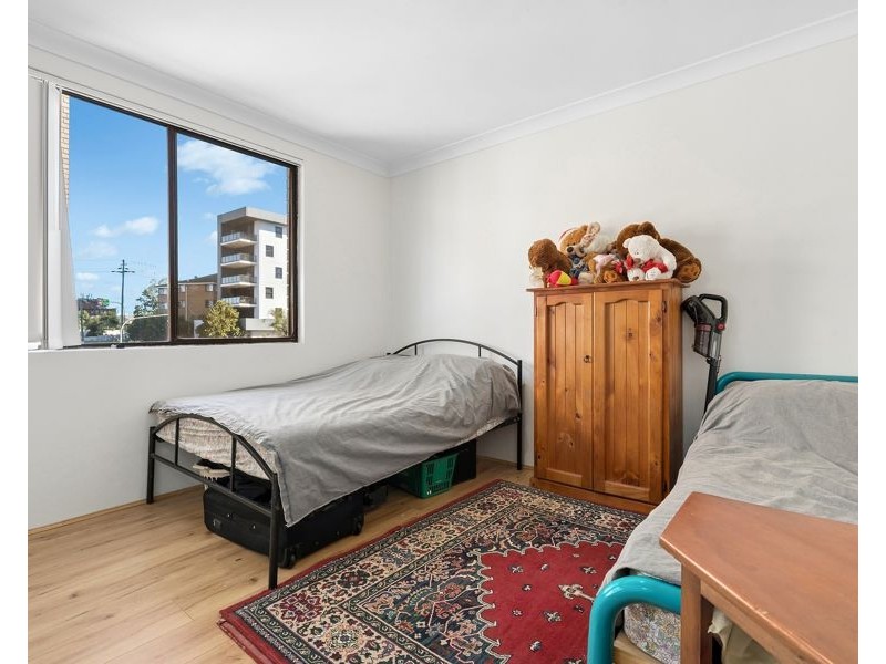 2/26 Charles Street, Liverpool NSW 2170