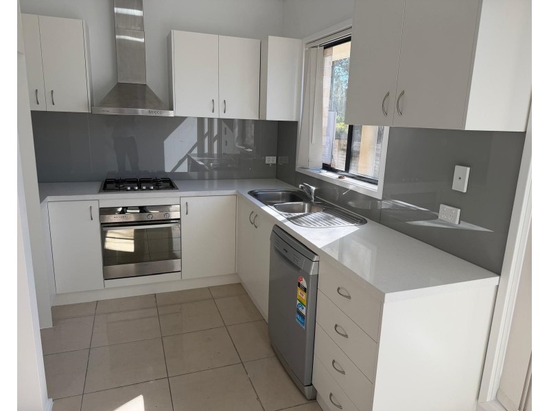 2/50 Pearce St, Liverpool NSW 2170