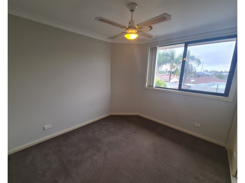 21c Grimson Cres, Liverpool NSW 2170