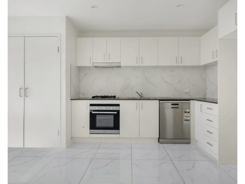 50/1 Browne Parade, Warwick Farm NSW 2170