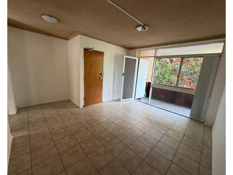 2/30 Goulburn St, Liverpool NSW 2170