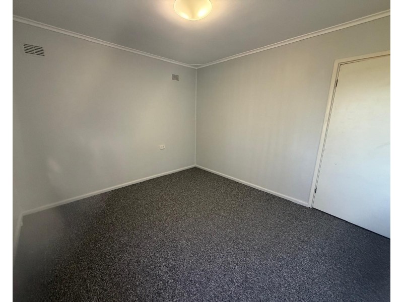 17 Wheeler Ave, Lurnea NSW 2170