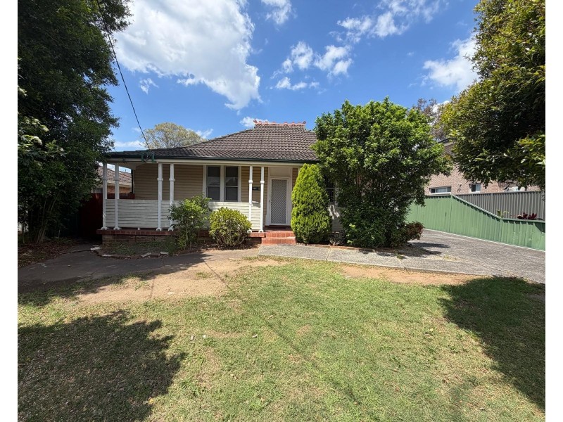 4 Mason St, Merrylands NSW 2160