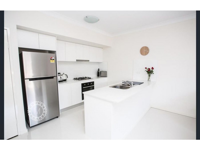 2/2 Glenmore Ridge Drive, Glenmore Park NSW 2745