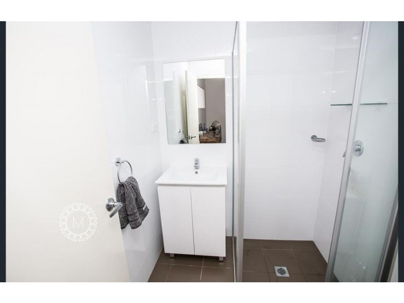 2/2 Glenmore Ridge Drive, Glenmore Park NSW 2745