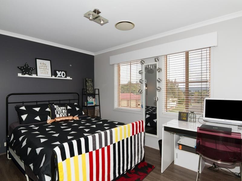 75 Goldmark Crescent, Cranebrook NSW 2749