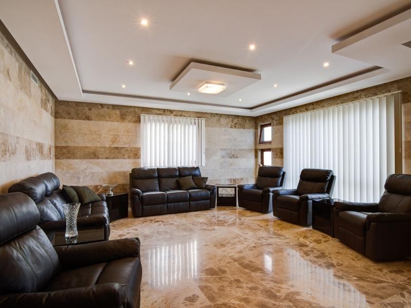 8 Middleridge Drive, Glenmore Park NSW 2745