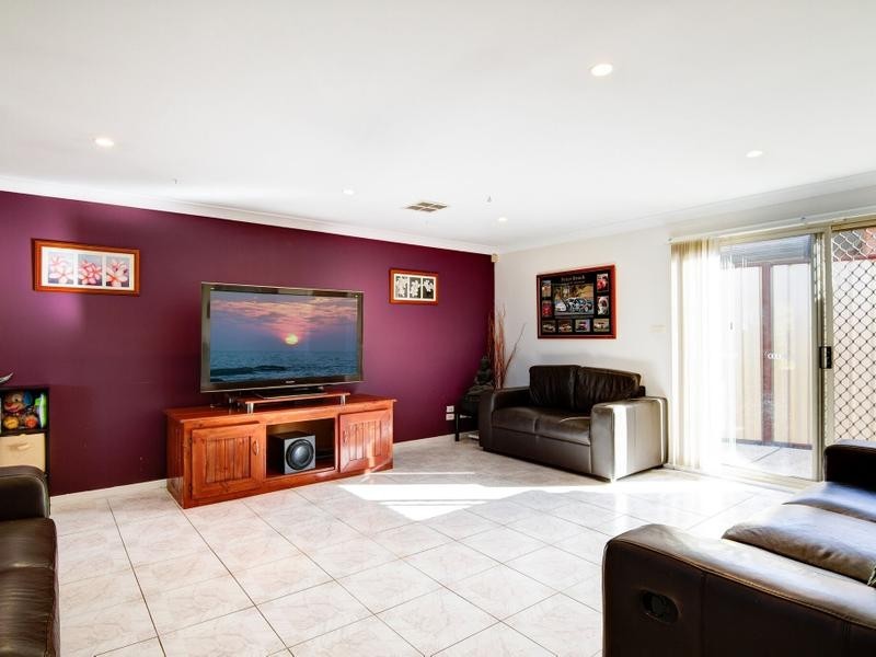 24 Chopin Crescent, Claremont Meadows NSW 2747