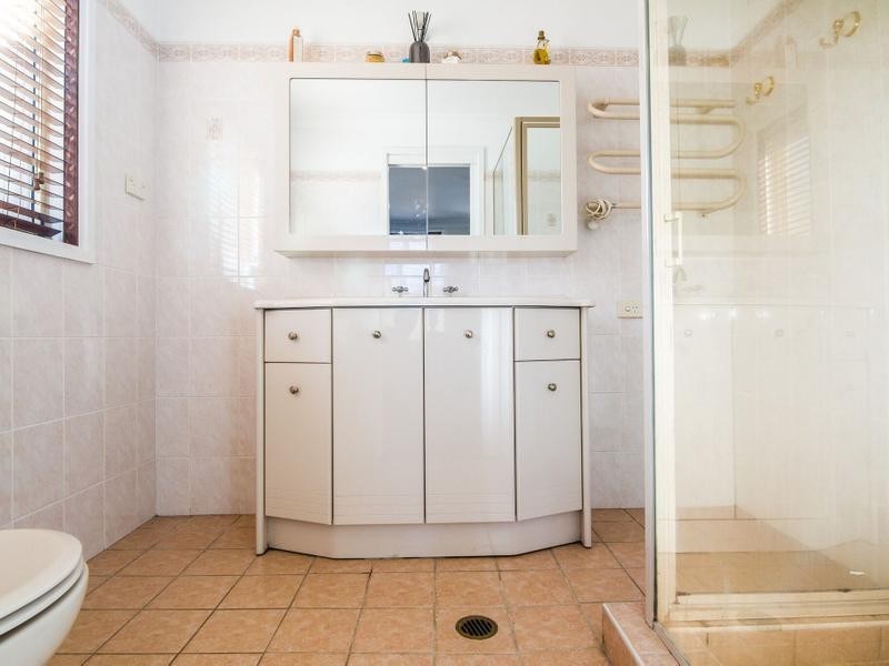 24 Chopin Crescent, Claremont Meadows NSW 2747