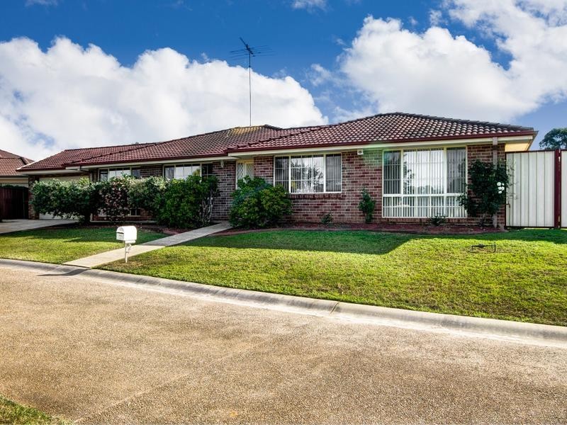 24 Chopin Crescent, Claremont Meadows NSW 2747
