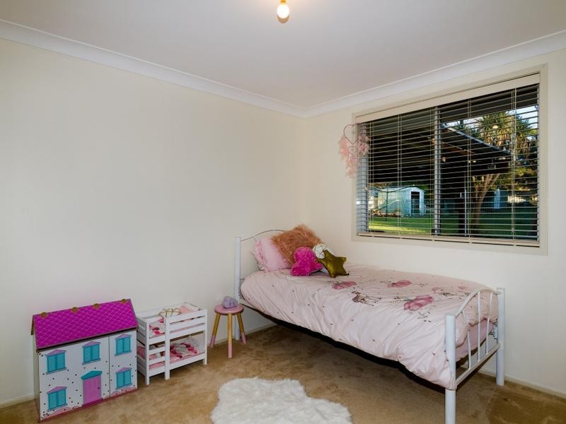 17 Yellow Gum Close, Glenmore Park NSW 2745