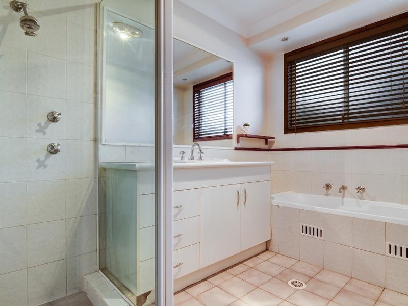 17 Yellow Gum Close, Glenmore Park NSW 2745