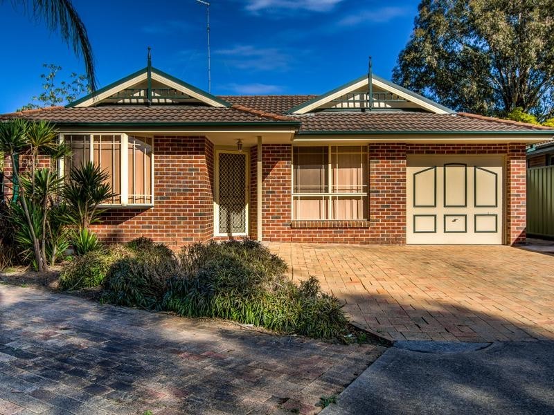 16 Beethoven Place, Cranebrook NSW 2749