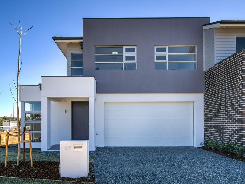 105 Bradley Street, Glenmore Park NSW 2745