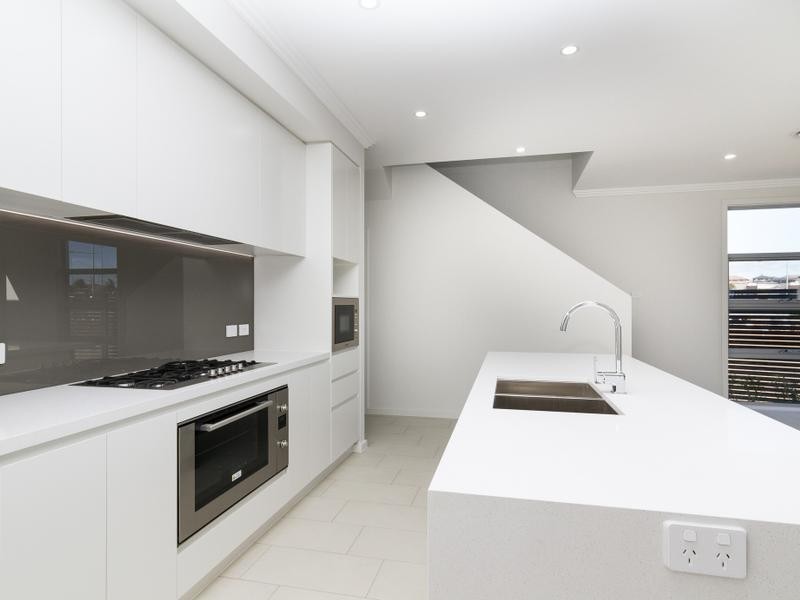 105 Bradley Street, Glenmore Park NSW 2745