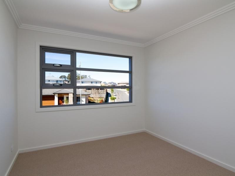 105 Bradley Street, Glenmore Park NSW 2745