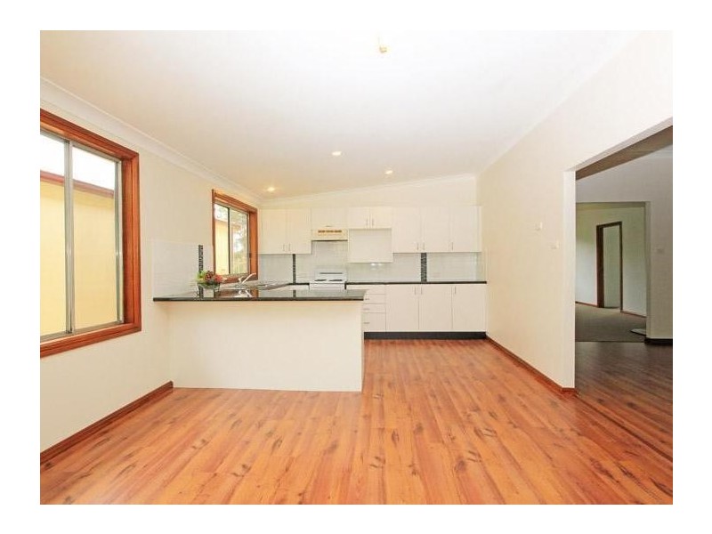 6 Nineteenth Street, Warragamba NSW 2752