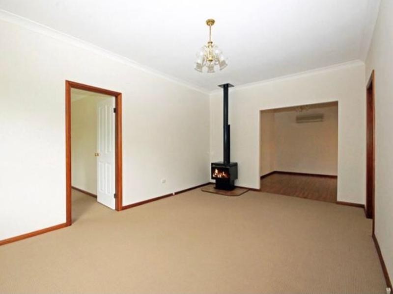 6 Nineteenth Street, Warragamba NSW 2752