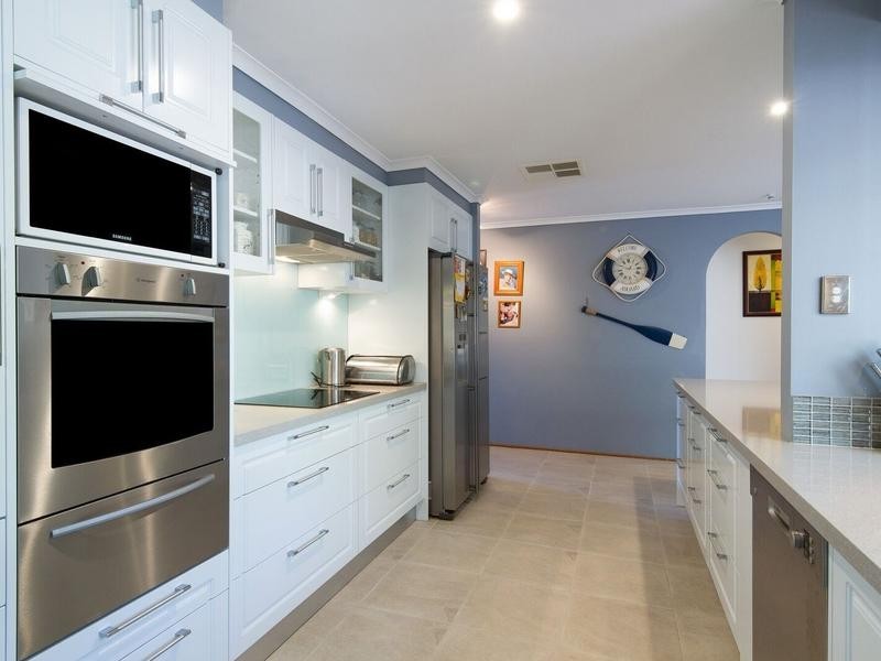 11 Bates, Blaxland NSW 2774