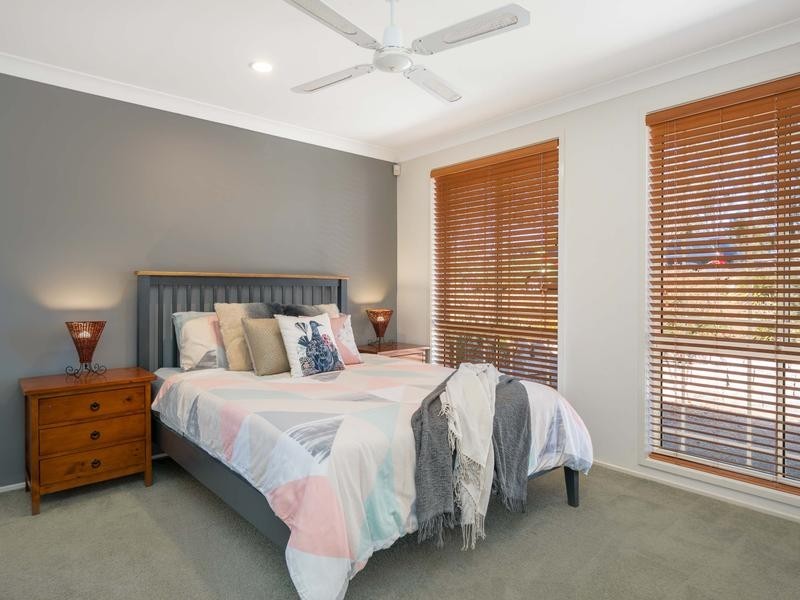 27 Bundeluk Crescent, Glenmore Park NSW 2745