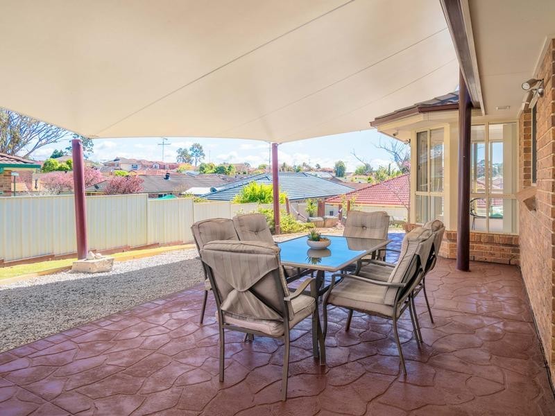27 Bundeluk Crescent, Glenmore Park NSW 2745