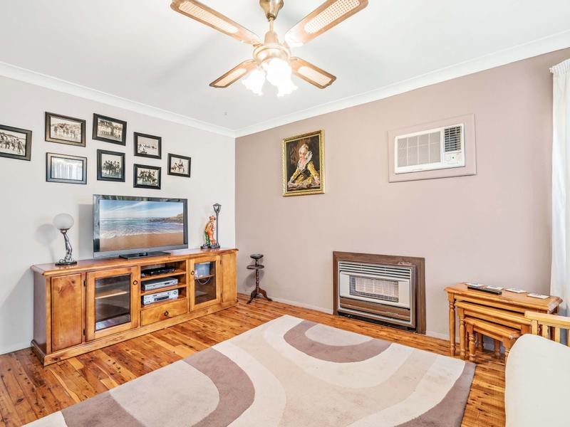 9 Huxley Place, Colyton NSW 2760