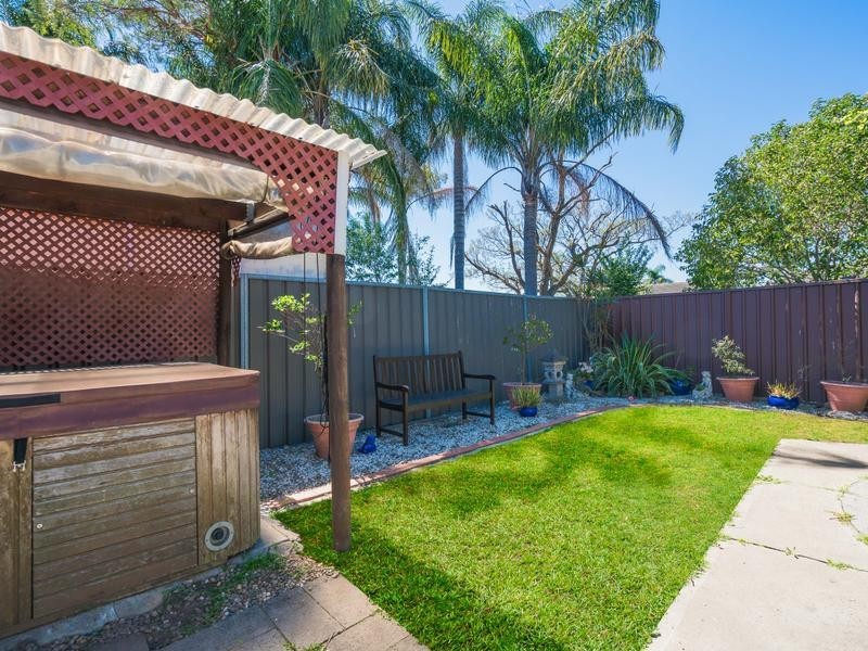 9 Huxley Place, Colyton NSW 2760
