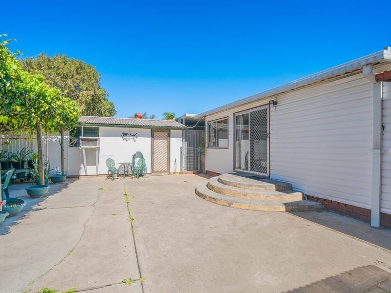 9 Huxley Place, Colyton NSW 2760